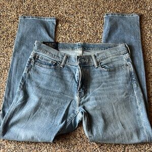 Abercrombie & Fitch Men’s Light washed Blue Denim Jeans